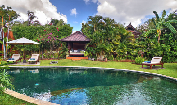 Leasehold Seminyak Central Villa 3 Bedrooms